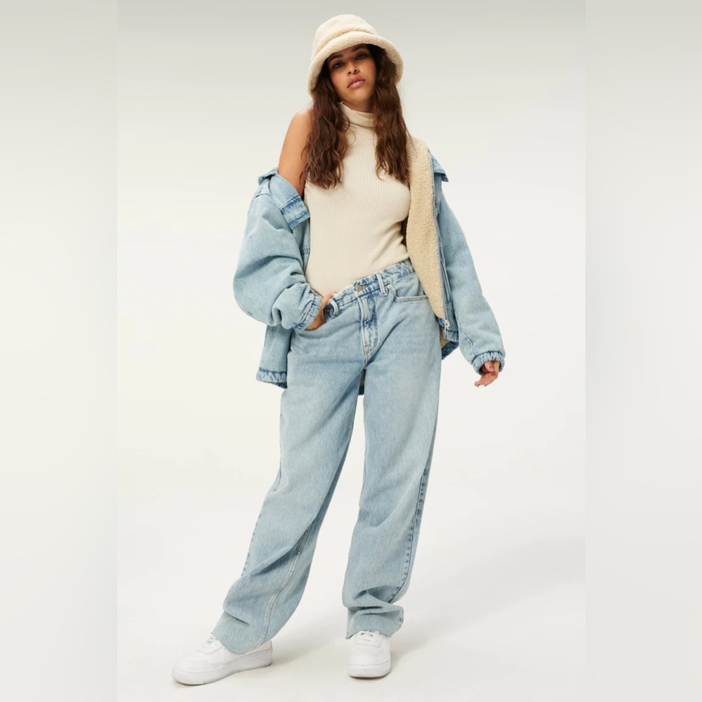 Good American 90s Loose Jeans size 6